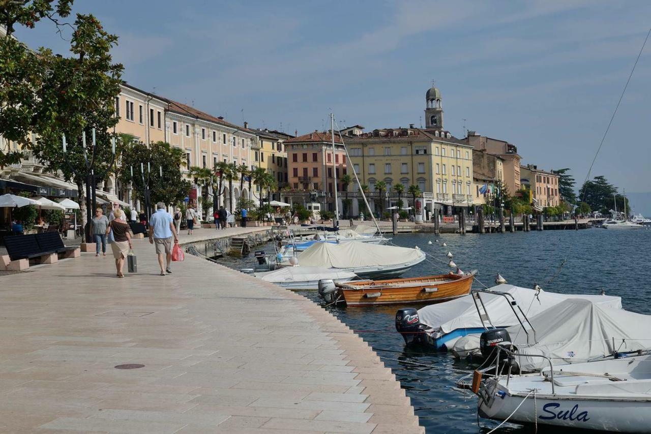 Miralago - Garda Leisure Salò Buitenkant foto